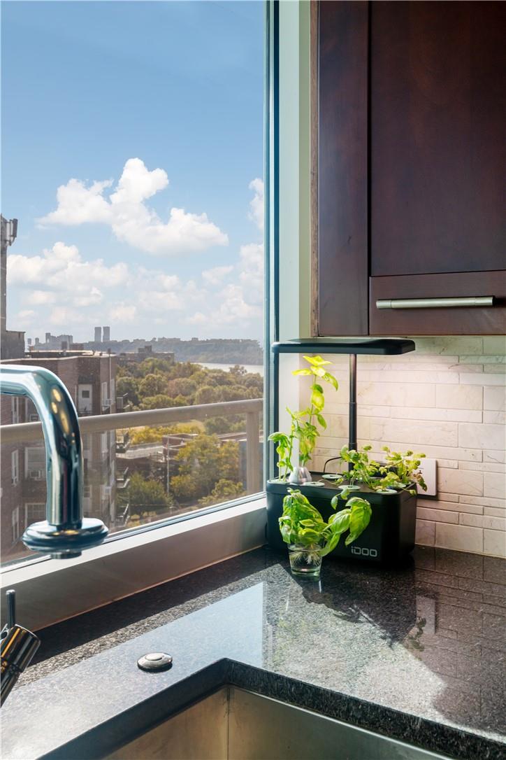 #12 photo, 640 W 237th Street, ブロンクス区 Bronx , NY 10463