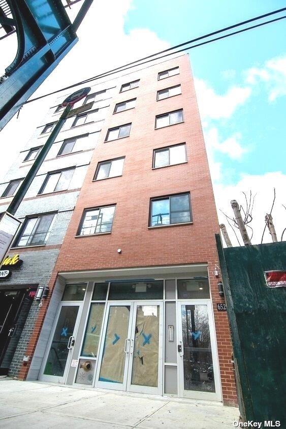 #4 photo, 65-27 Roosevelt Avenue, クイーンズ区 Woodside , NY 11377