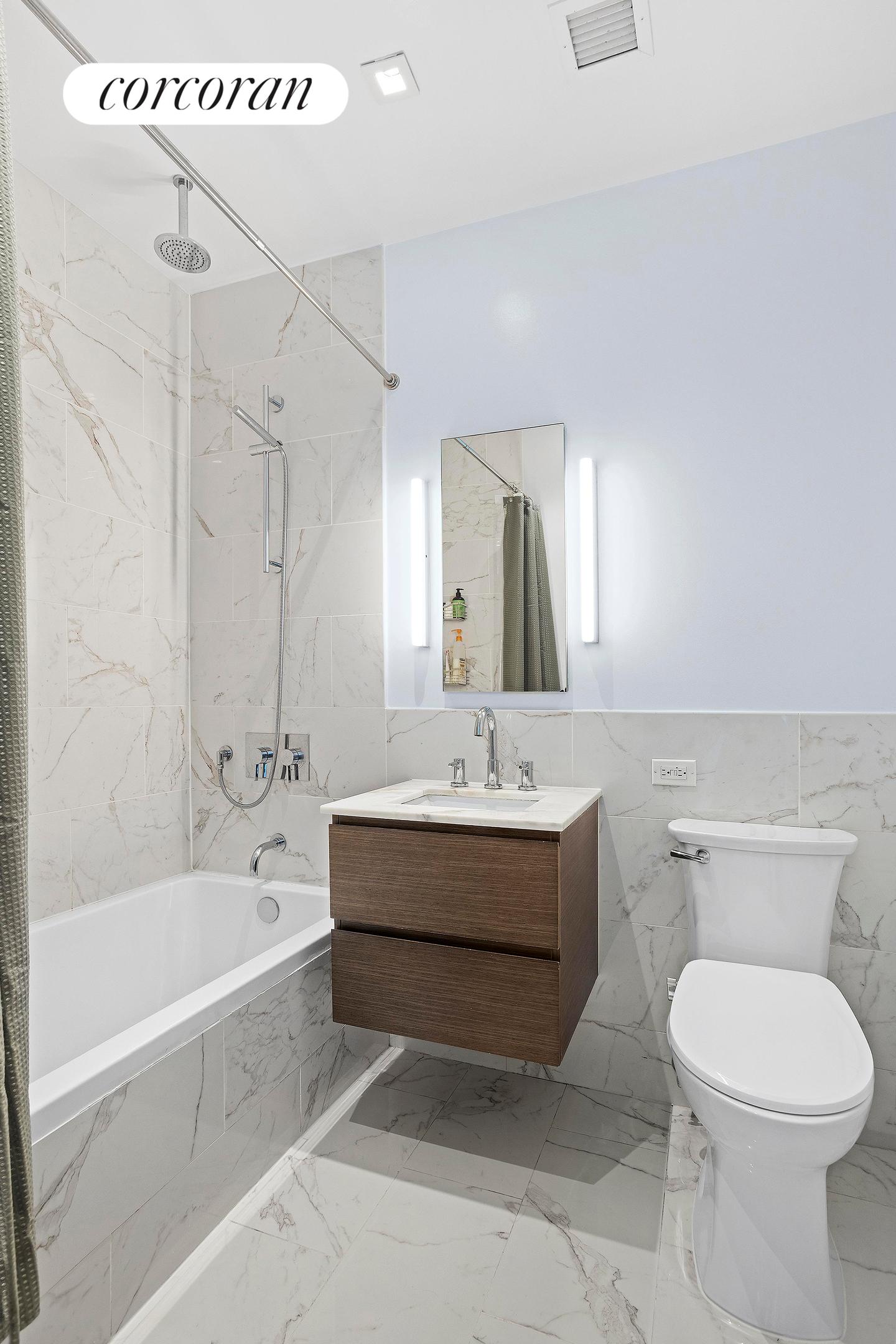 #5 photo, 325 LEXINGTON Avenue, マンハッタン Murray Hill , NY 10016