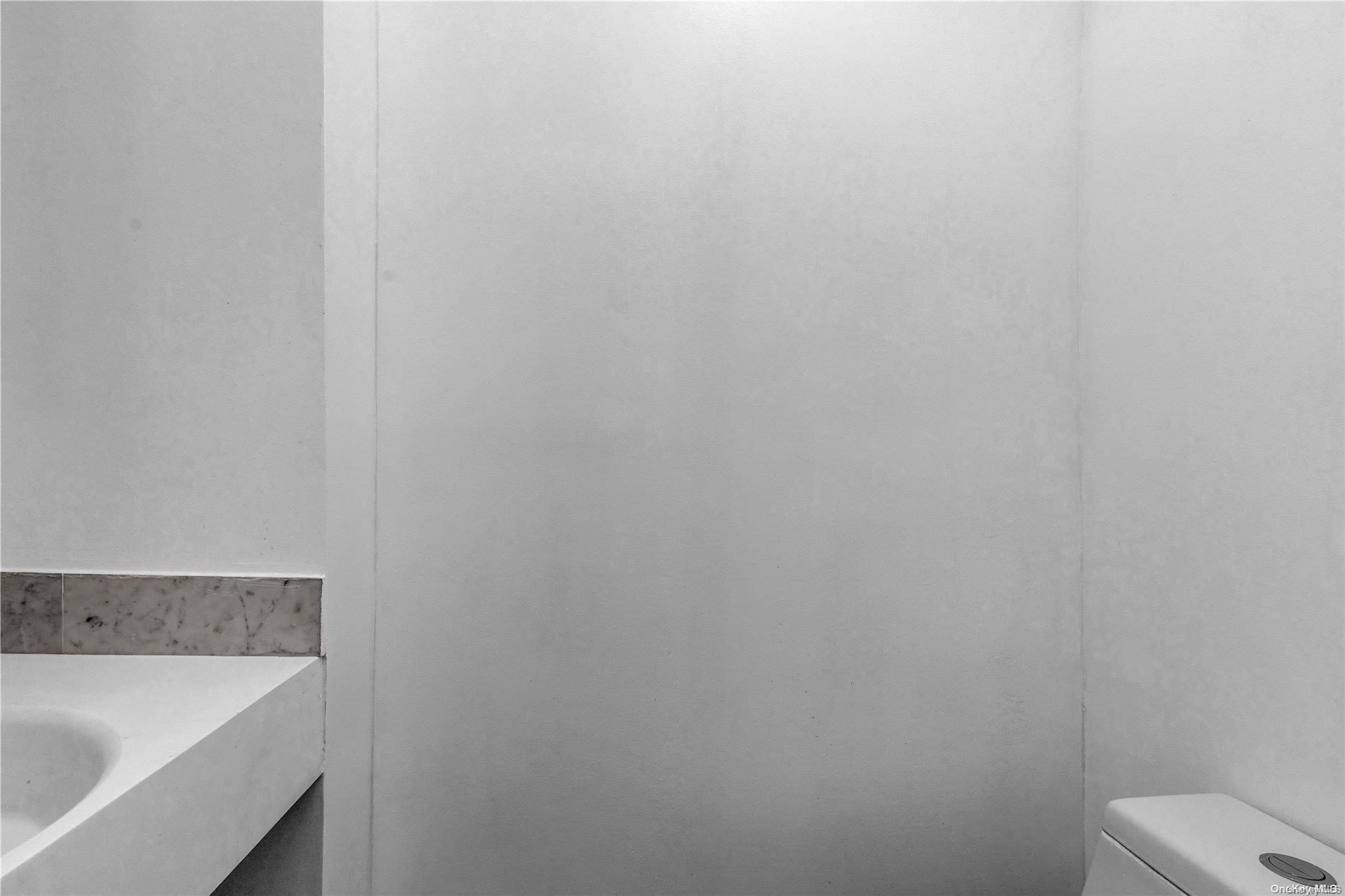 #12 photo, 15-59 150th Place, 뉴욕퀸즈 Whitestone , NY 11357