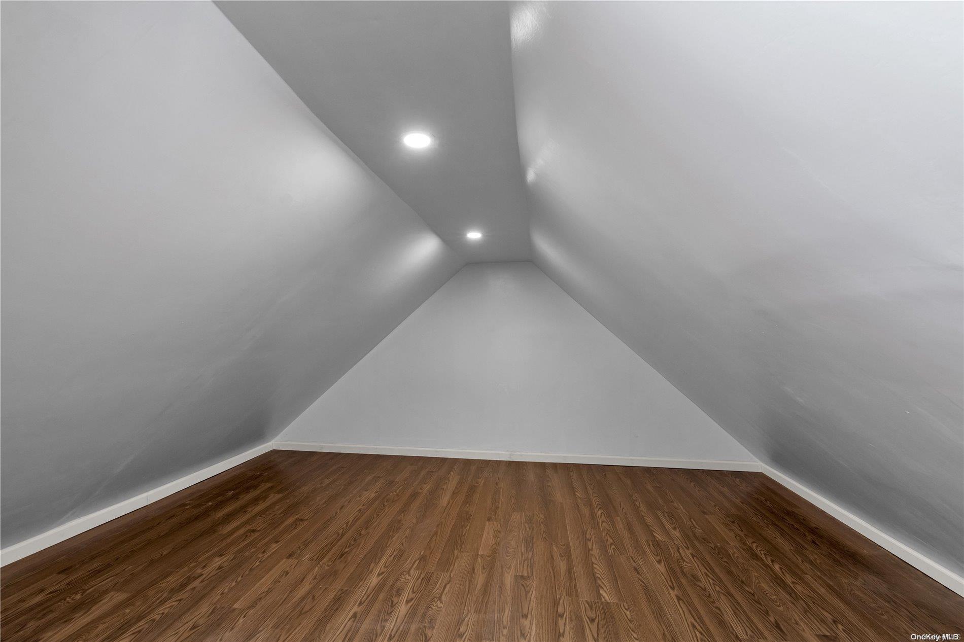 #19 photo, 15-59 150th Place, 뉴욕퀸즈 Whitestone , NY 11357