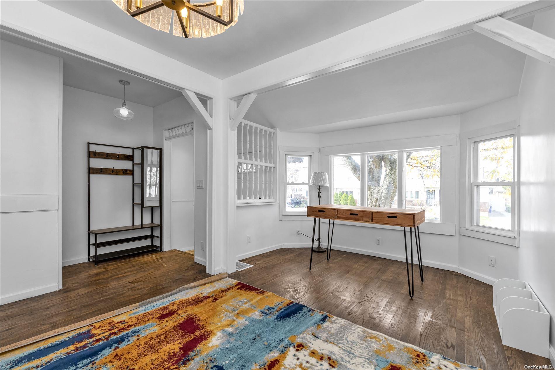 #2 photo, 15-59 150th Place, 뉴욕퀸즈 Whitestone , NY 11357