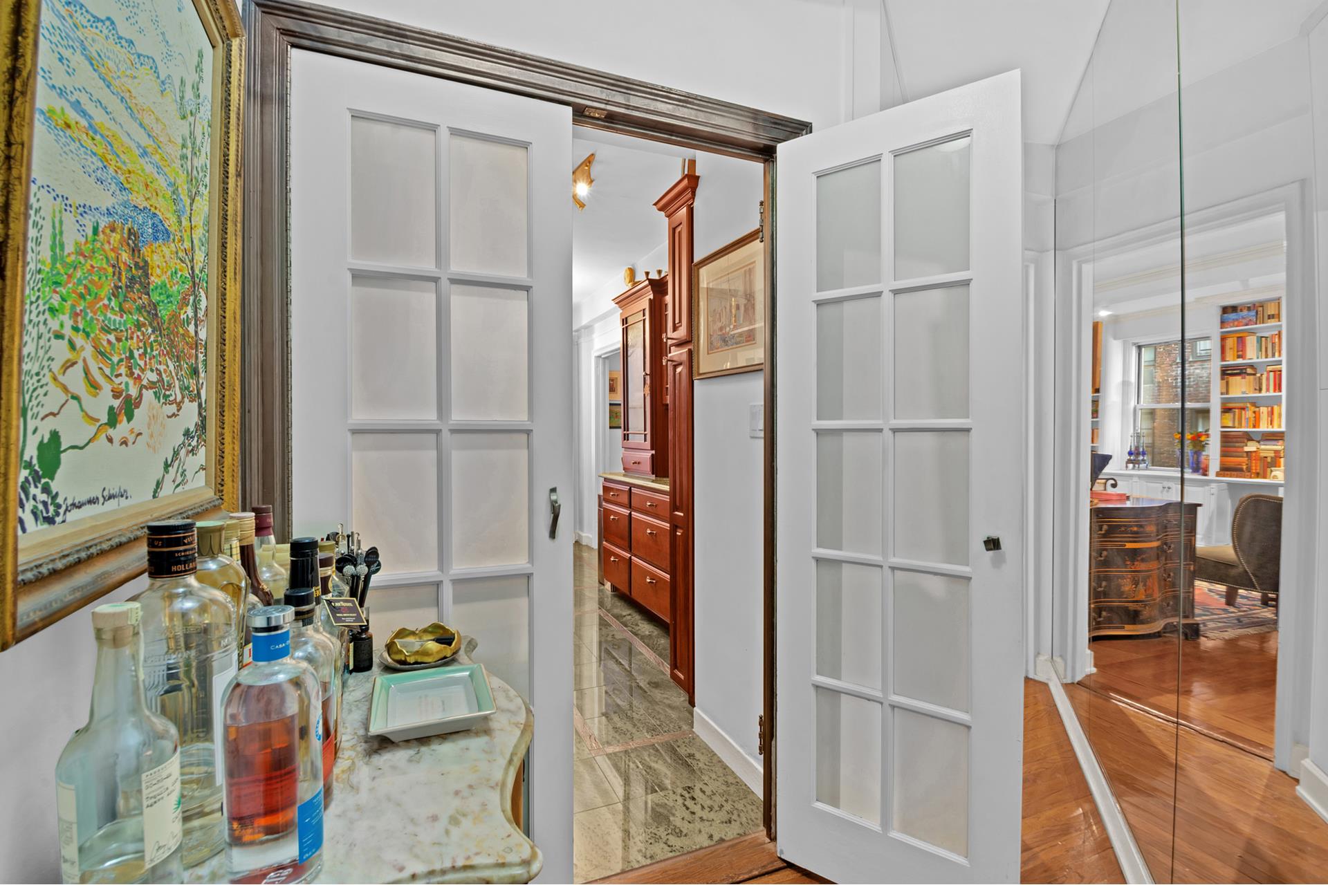 #8 photo, 155 E 49TH Street, マンハッタン Turtle Bay , NY 10017