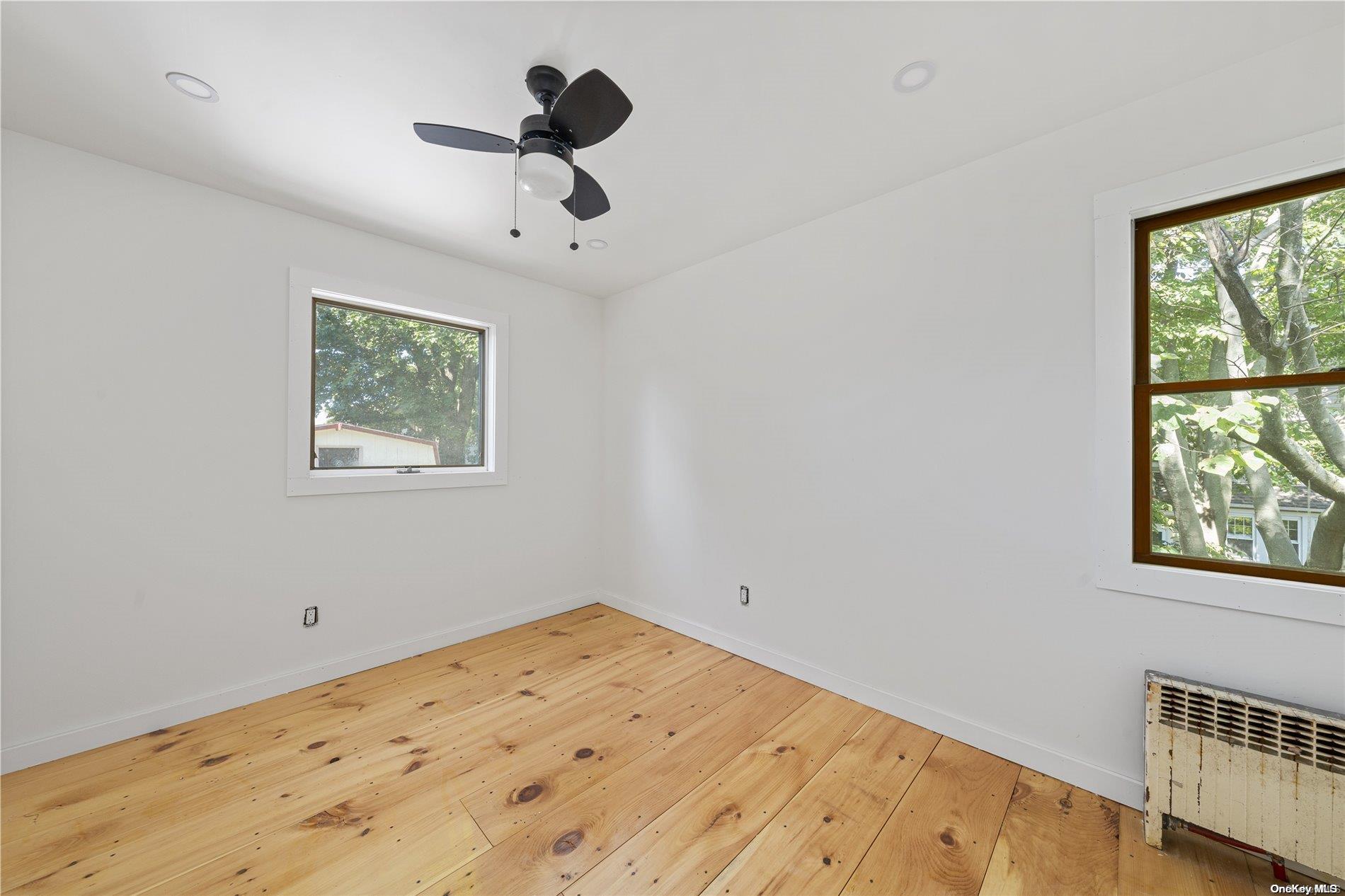 #19 photo, 4 Maple Street, ناسو Glenwood Landing , NY 11547