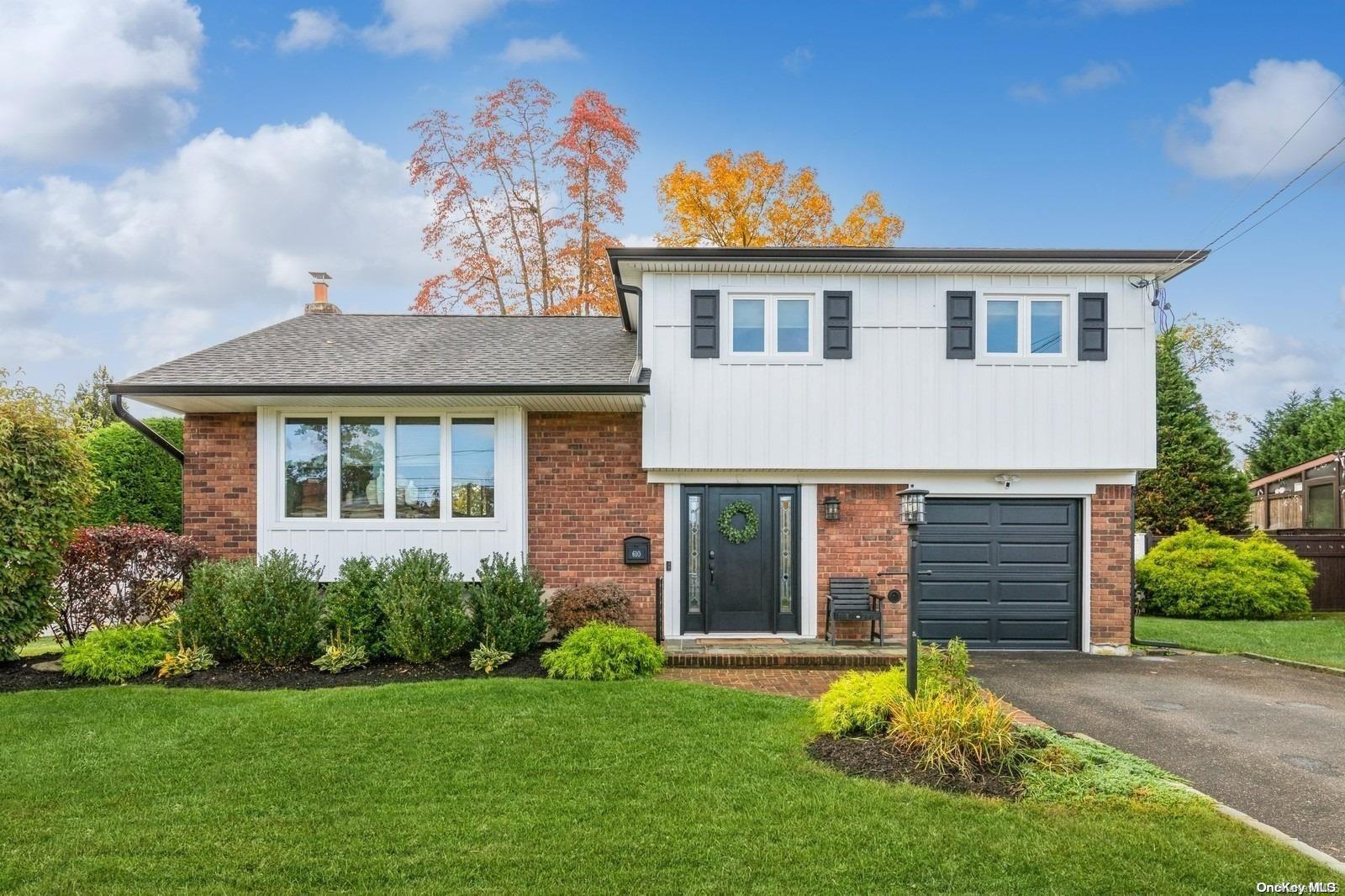 #1 photo, 610 Interlaken Lane, North Babylon , NY 11703