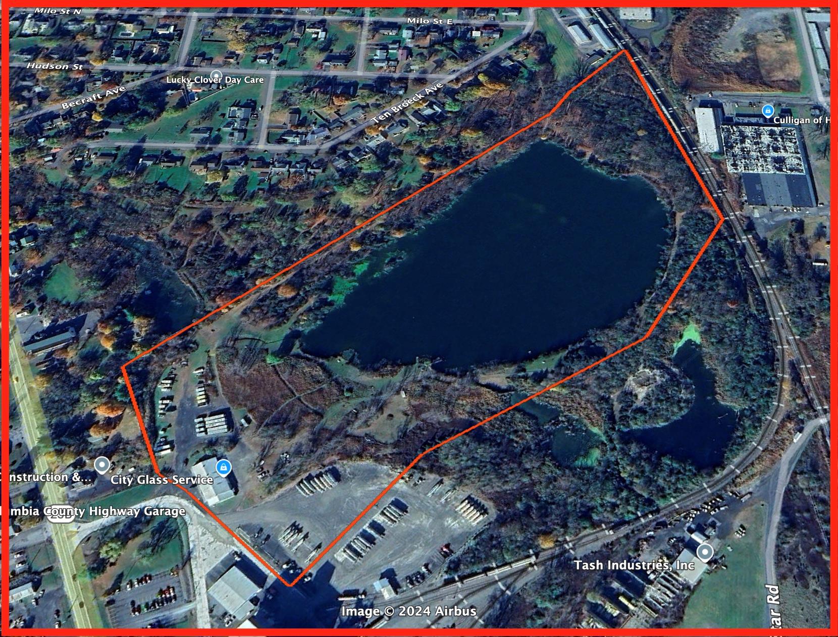 #16 photo, 191 Columbia Turnpike Loop, Hudson , NY 12534