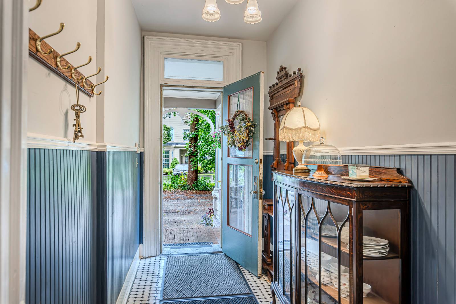 #19 photo, 1423 Genesee Street, Utica , NY 13501