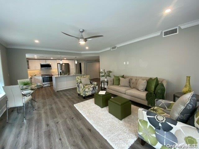 #4 photo, 100 Glen Street, ナッソー郡 Glen Cove , NY 11542