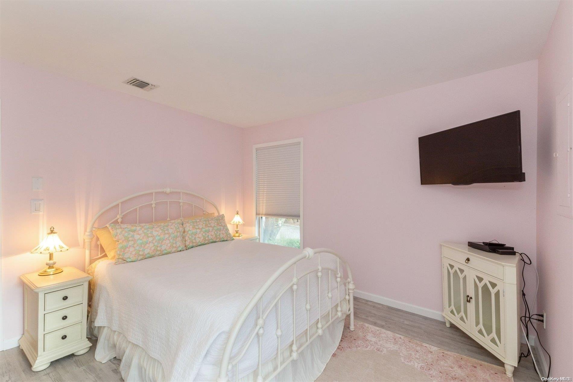 #13 photo, 37 Halsey, サフォーク郡 Remsenburg , NY 11960