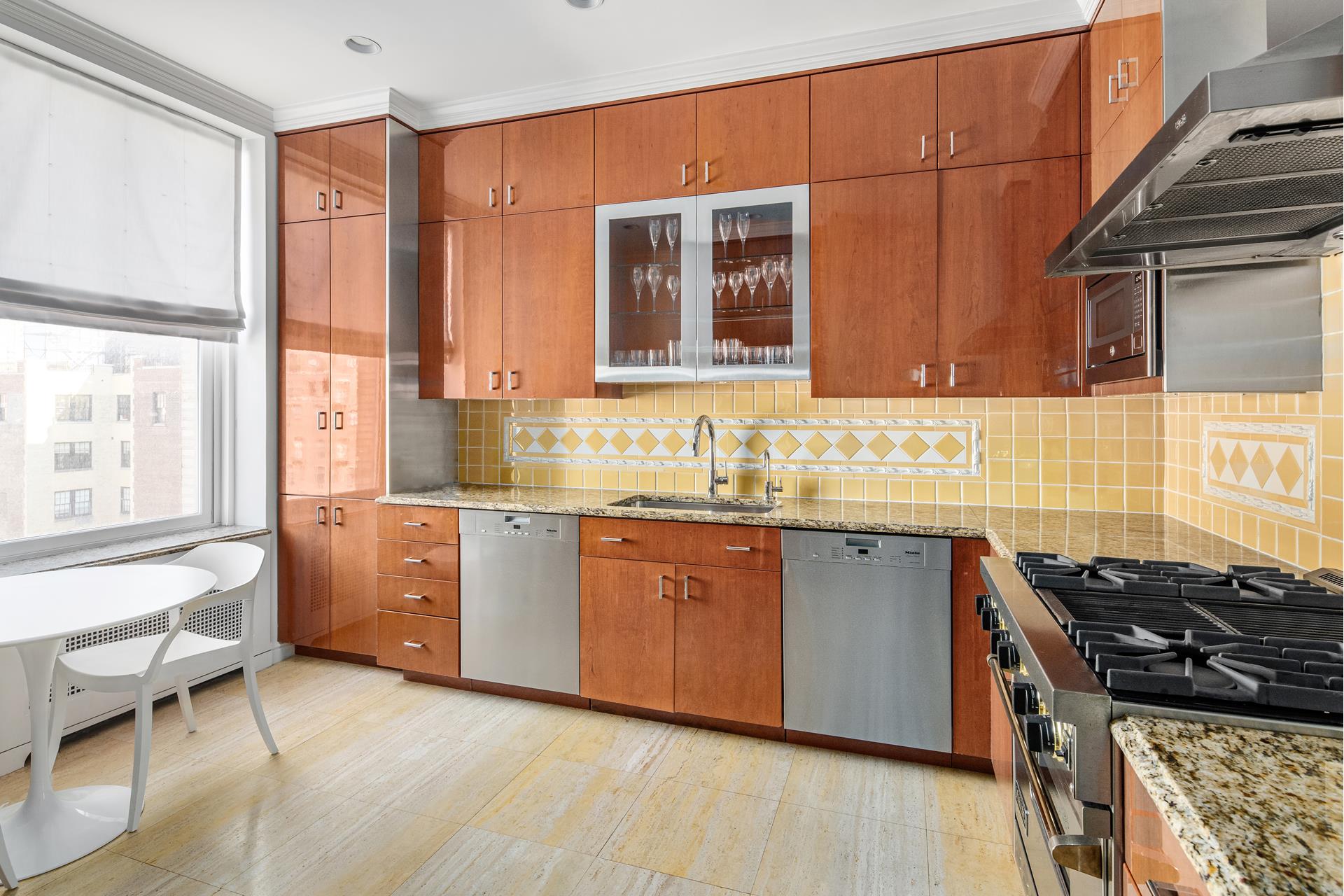 #15 photo, 755 PARK Avenue, Lenox Hill , NY 10021