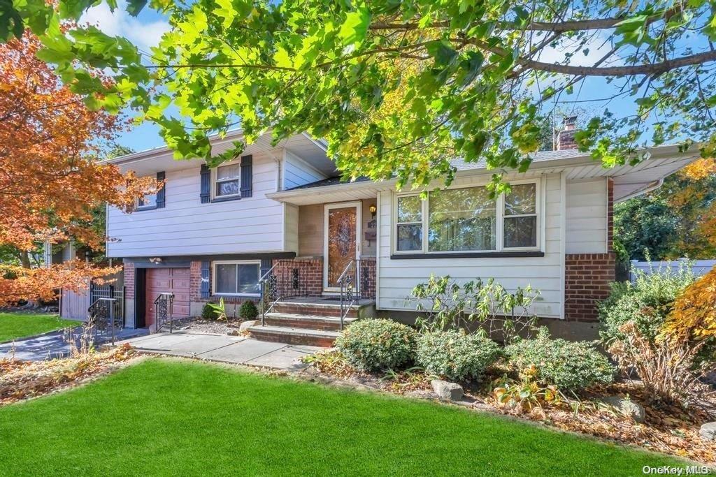 #1 photo, 22 Lane Avenue, ナッソー郡 Plainview , NY 11803