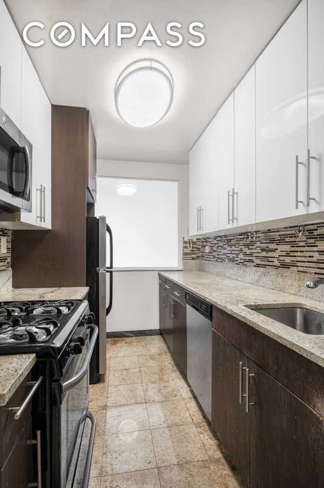 #1 photo, 345 E 73rd Street, Lenox Hill , NY 10021