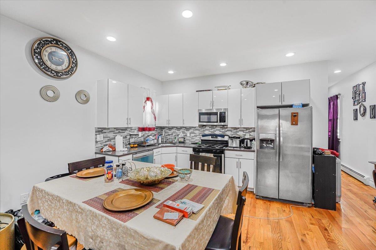 #12 photo, 17710 130th Avenue, קווינס Jamaica , NY 11434