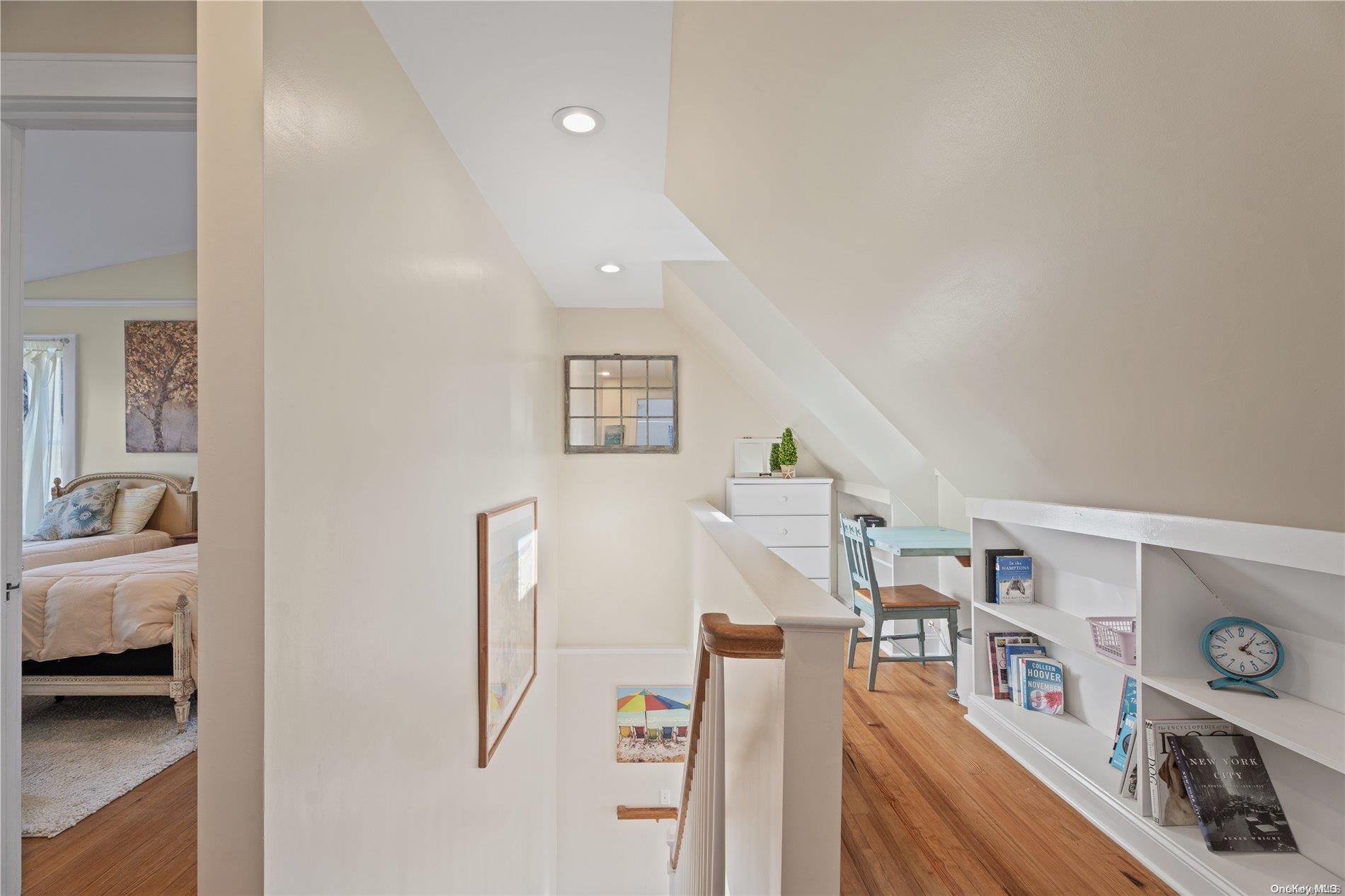 #13 photo, 21 Summit Boulevard, サフォーク郡 Westhampton , NY 11977