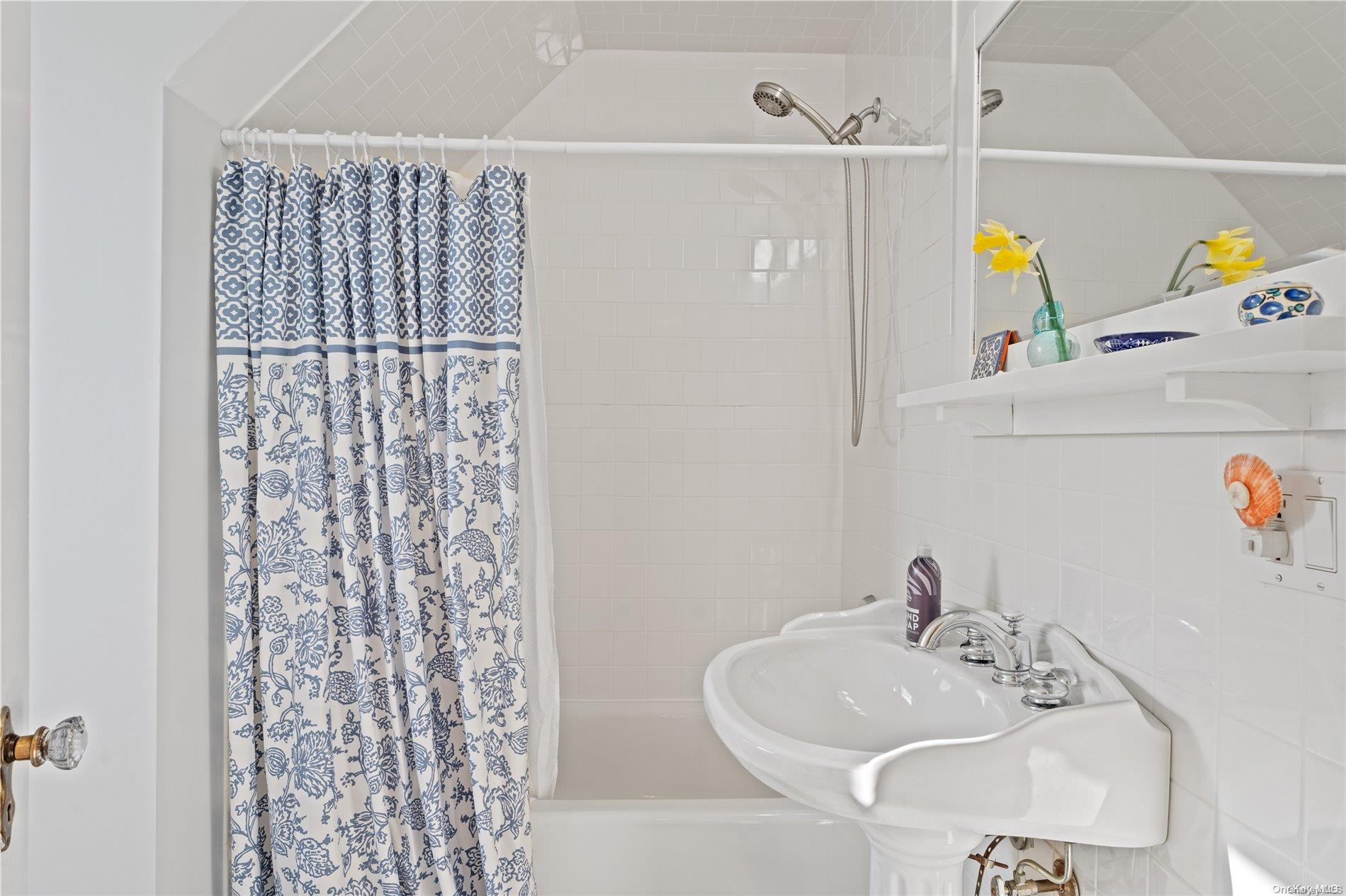 #15 photo, 21 Summit Boulevard, サフォーク郡 Westhampton , NY 11977