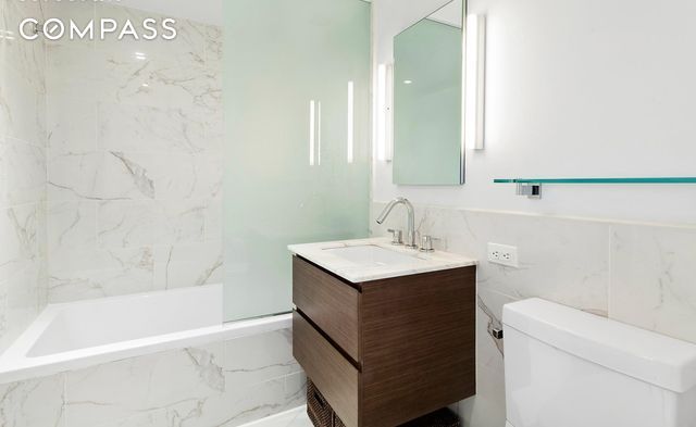 #9 photo, 325 Lexington Avenue, マンハッタン Murray Hill , NY 10016