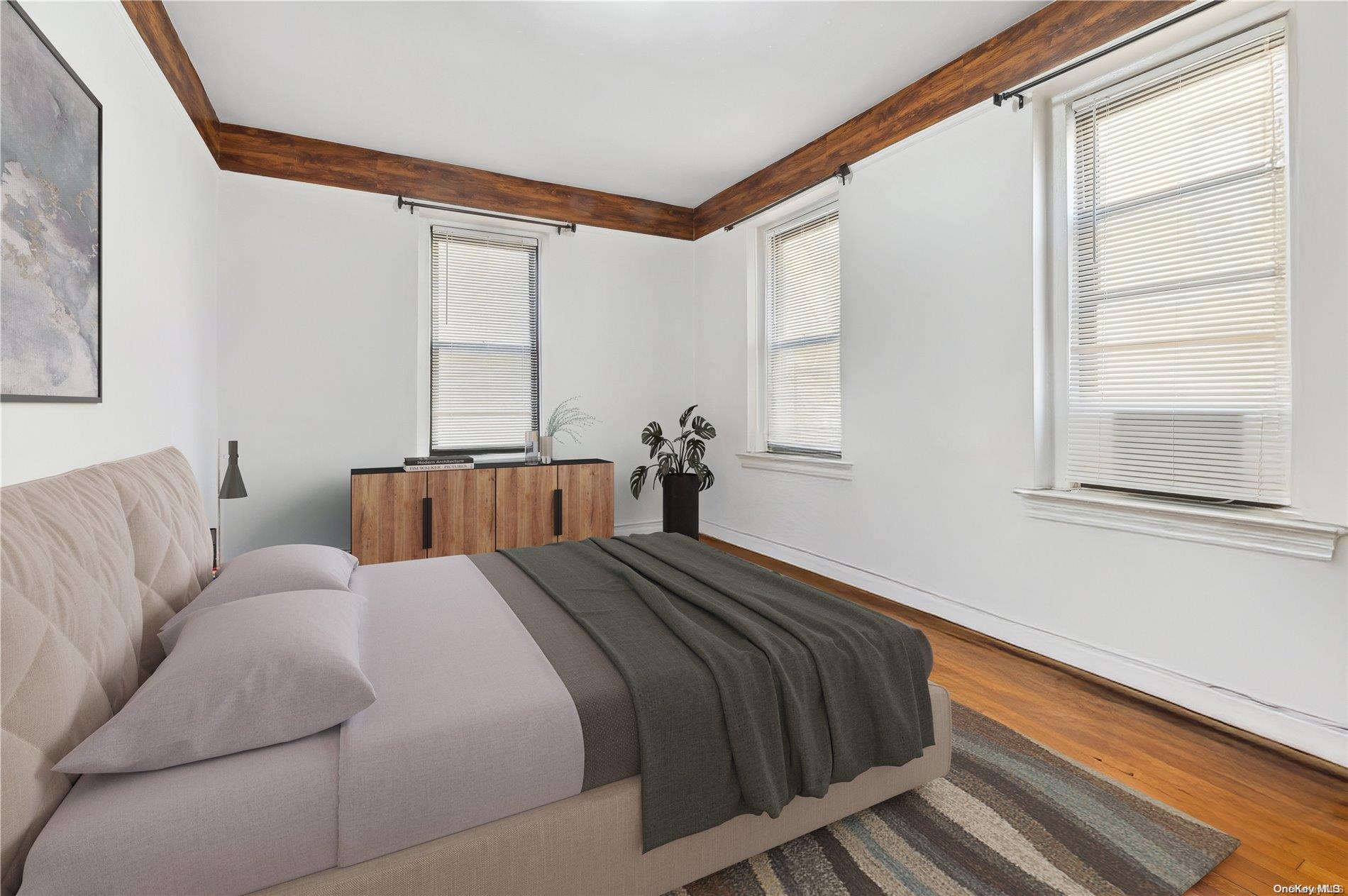 #3 photo, 37-21 80 Street, クイーンズ区 Jackson Heights , NY 11372