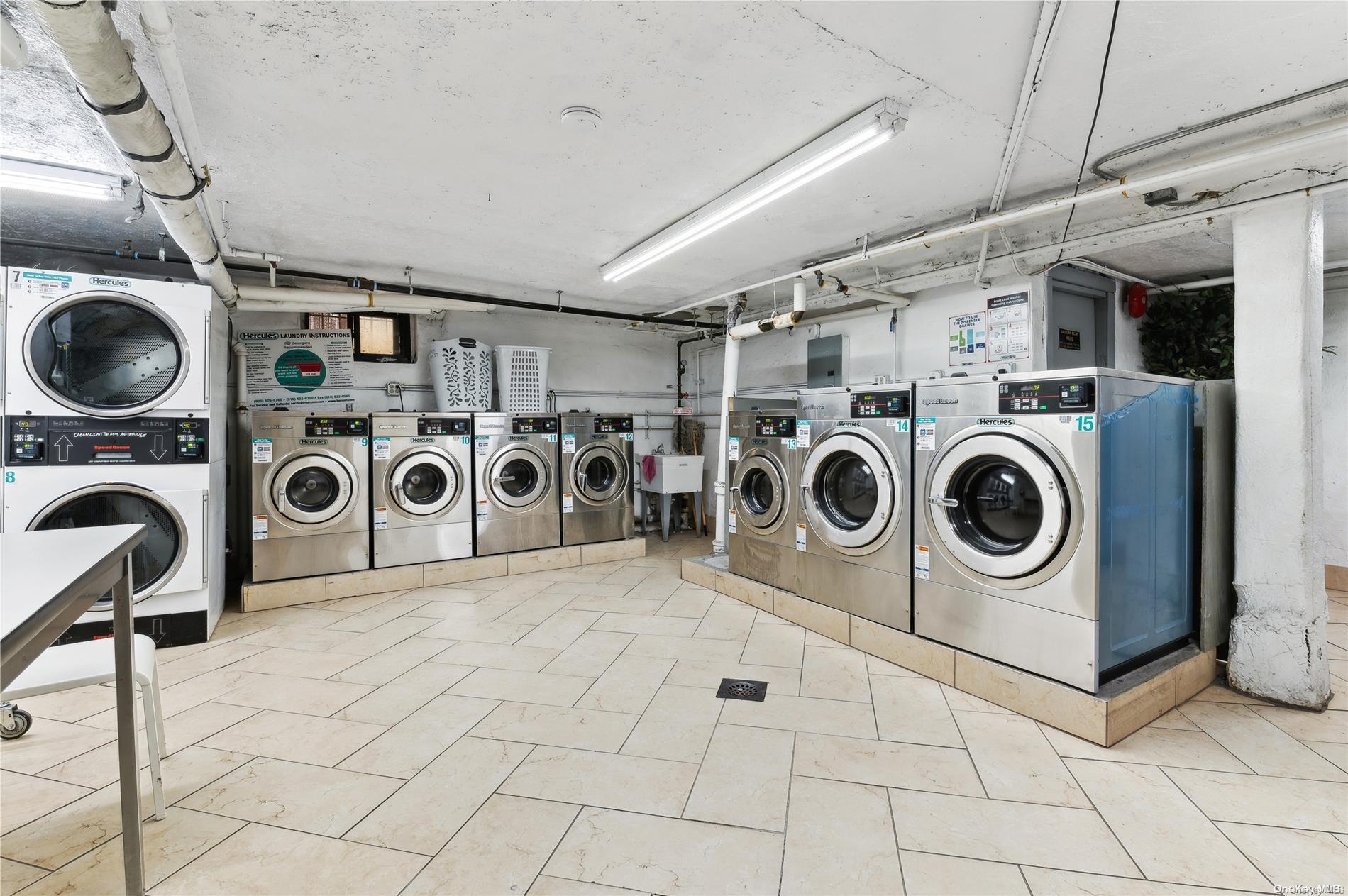 #9 photo, 37-21 80 Street, クイーンズ区 Jackson Heights , NY 11372