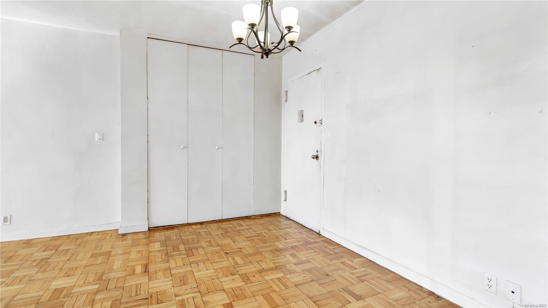 #10 photo, 2400 Johnson Avenue, ブロンクス区 Bronx , NY 10463