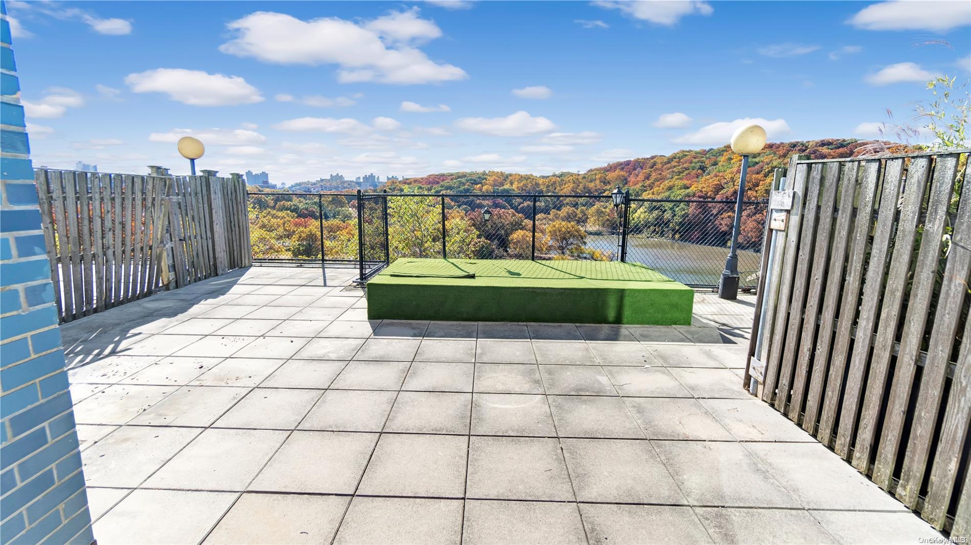 #14 photo, 2400 Johnson Avenue, ブロンクス区 Bronx , NY 10463