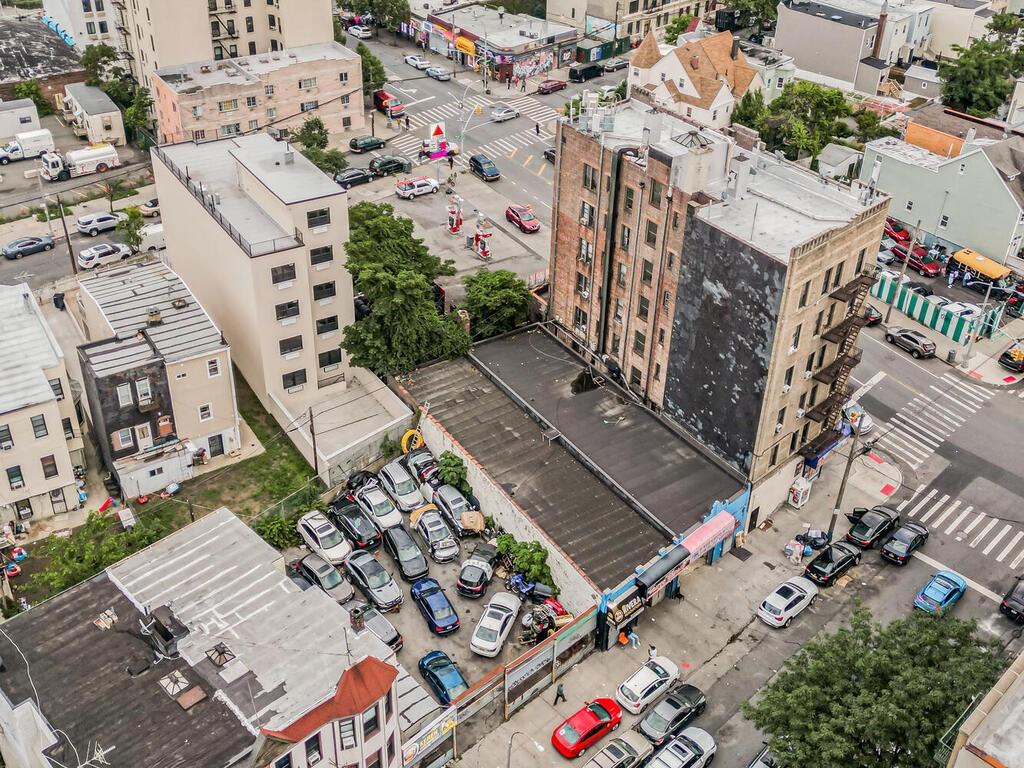 #3 photo, 2106 Washington Avenue, ブロンクス区 Bronx , NY 10457