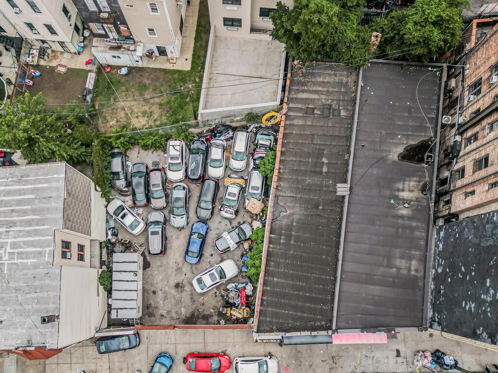 #8 photo, 2106 Washington Avenue, ブロンクス区 Bronx , NY 10457