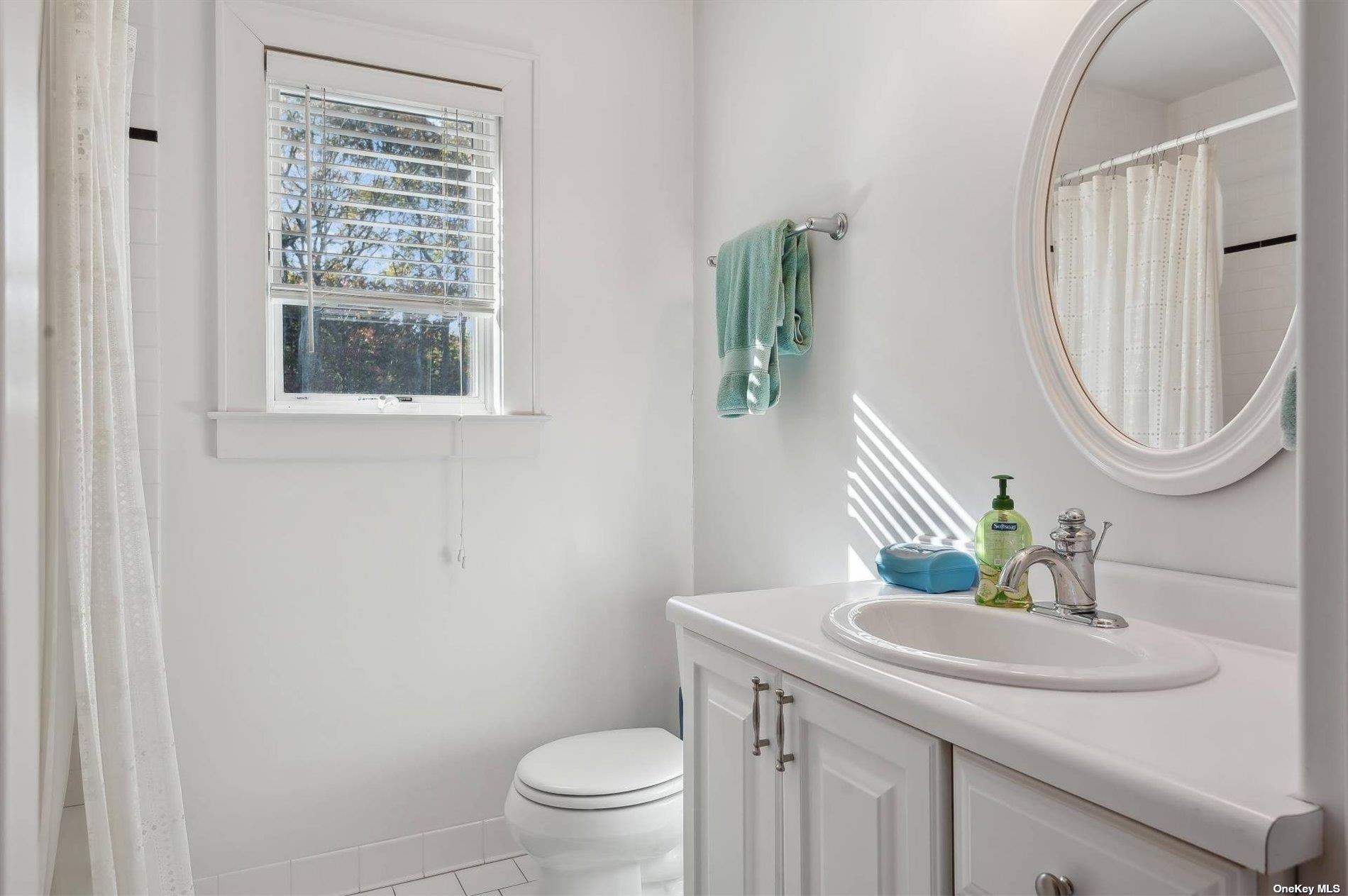 #12 photo, 67 Straight Path, サフォーク郡 Southampton , NY 11968