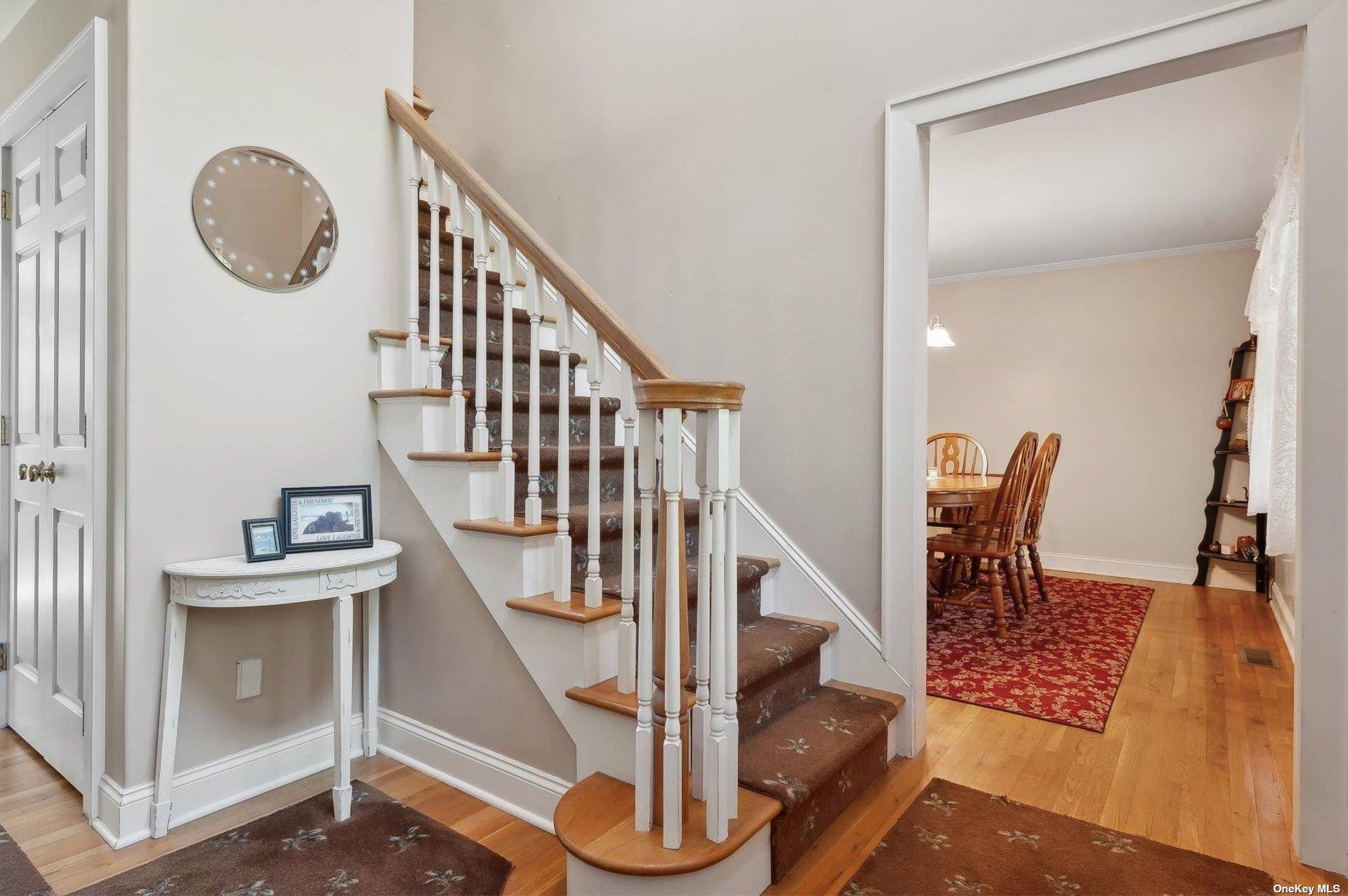 #8 photo, 67 Straight Path, サフォーク郡 Southampton , NY 11968