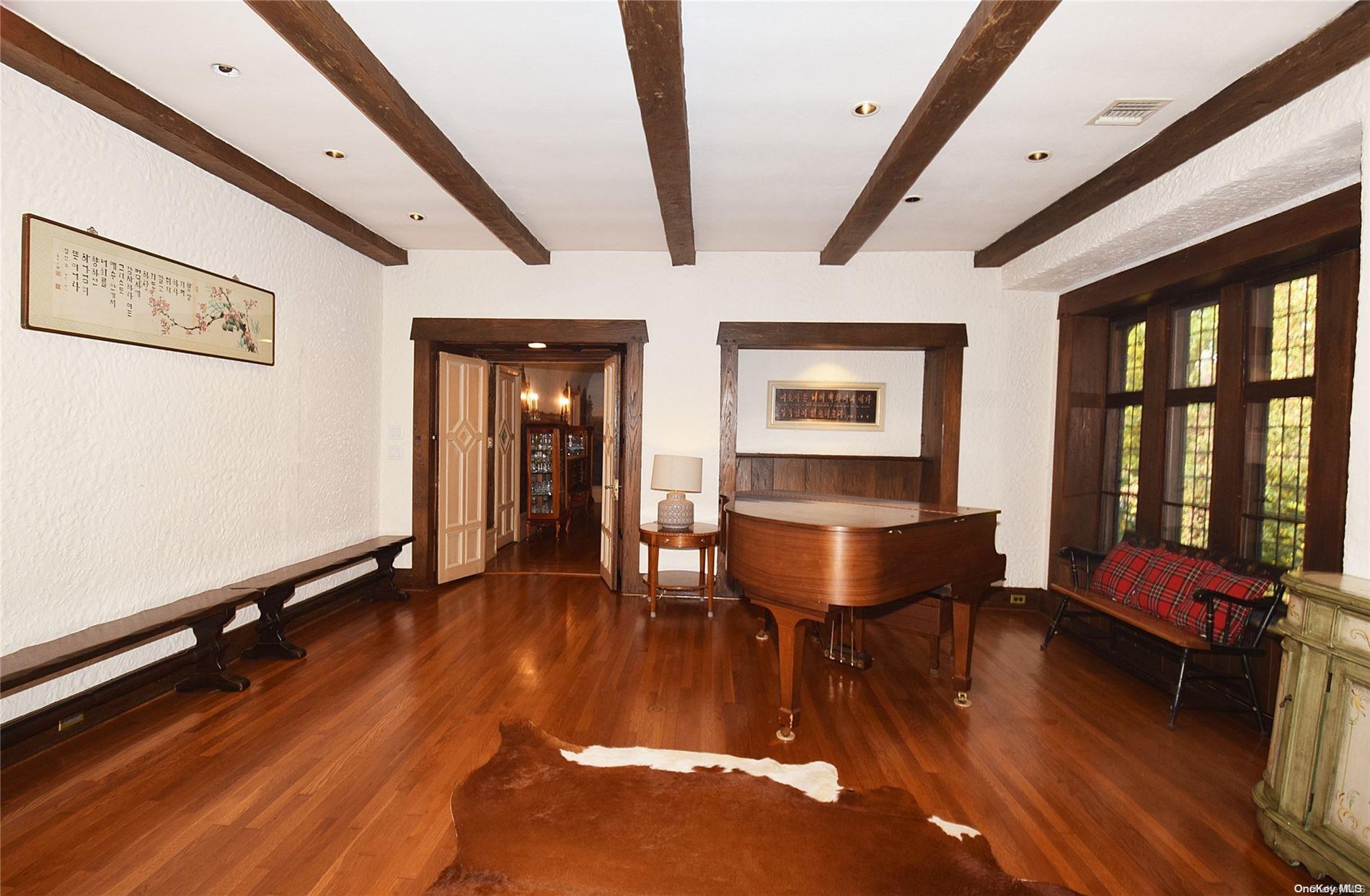 #7 photo, 539 Manhasset Woods Road, Manhasset , NY 11030