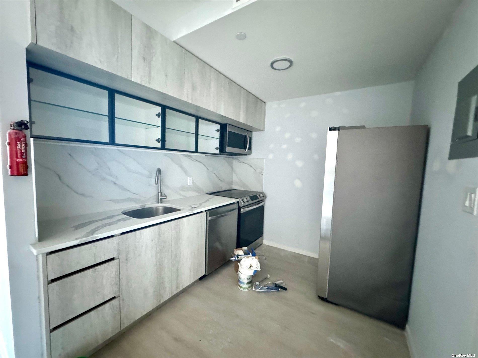 #6 photo, 571 Ocean Parkway, ブルックリン区 Brooklyn , NY 11218