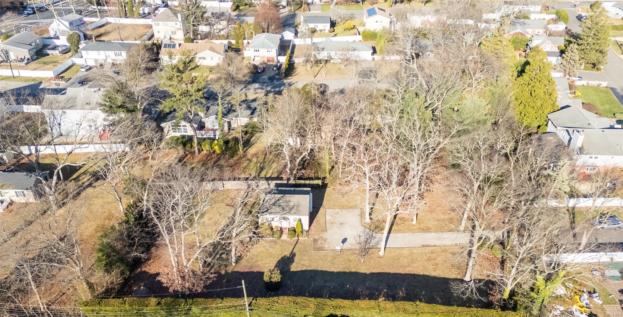 #17 photo, 35 Emerson Street, 东长岛 Dix小山 Dix Hills , NY 11746