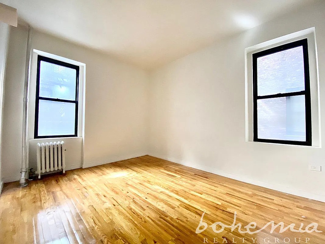 #1 photo, 580 St Nicholas Avenue, 北曼哈顿 Hamilton Heights , NY 10030
