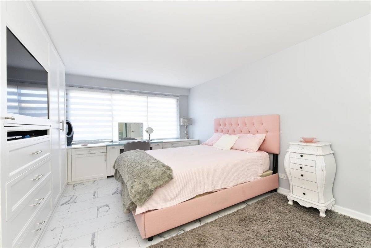 #14 photo, 18-15 215th street, #15H, Bayside , NY 11360