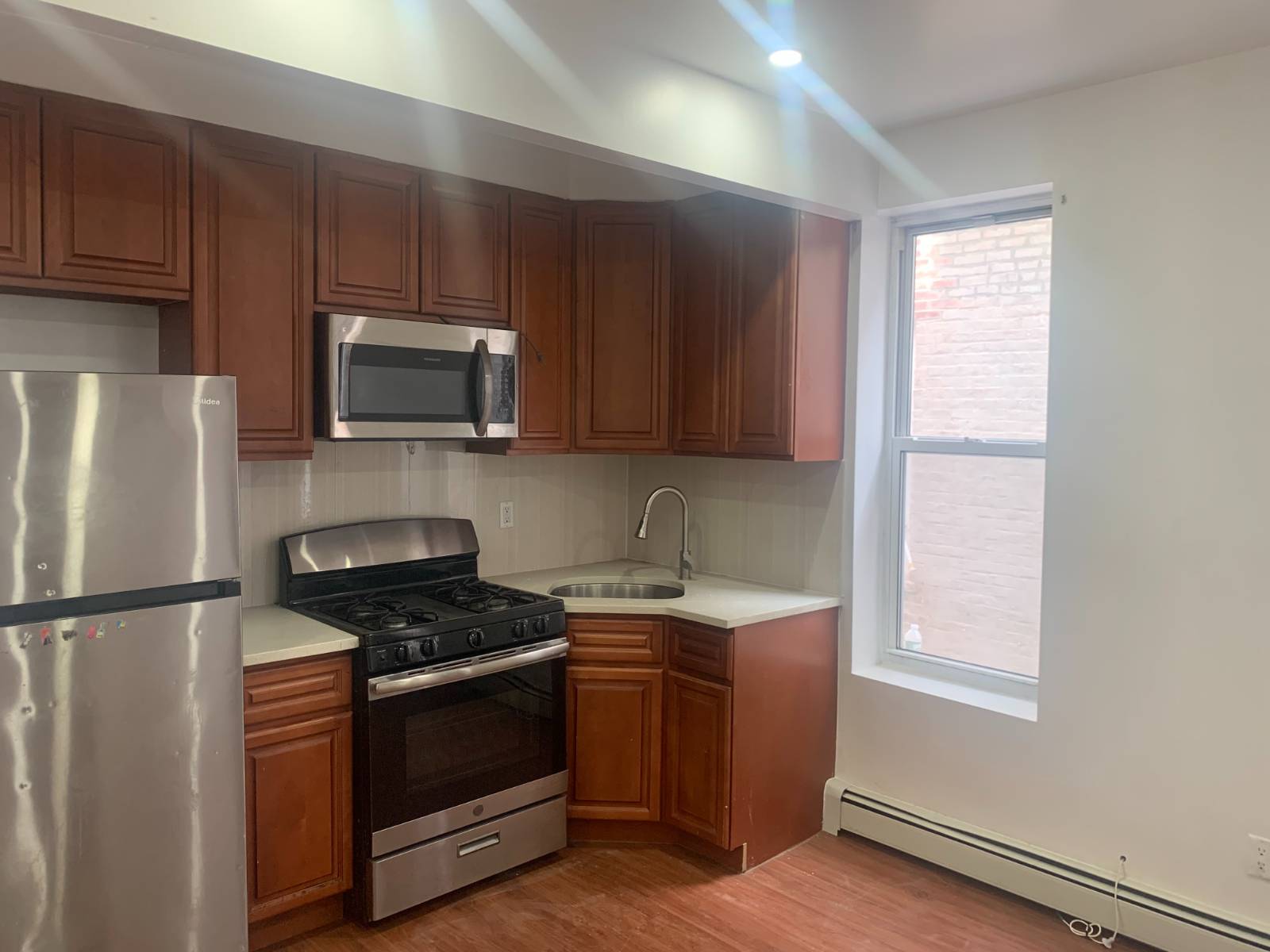 #11 photo, 576 Williams Ave, ブルックリン区 Brooklyn , NY 11207