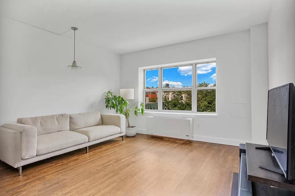 #3 photo, 362 ST NICHOLAS Avenue, マンハッタン Central Harlem , NY 10027