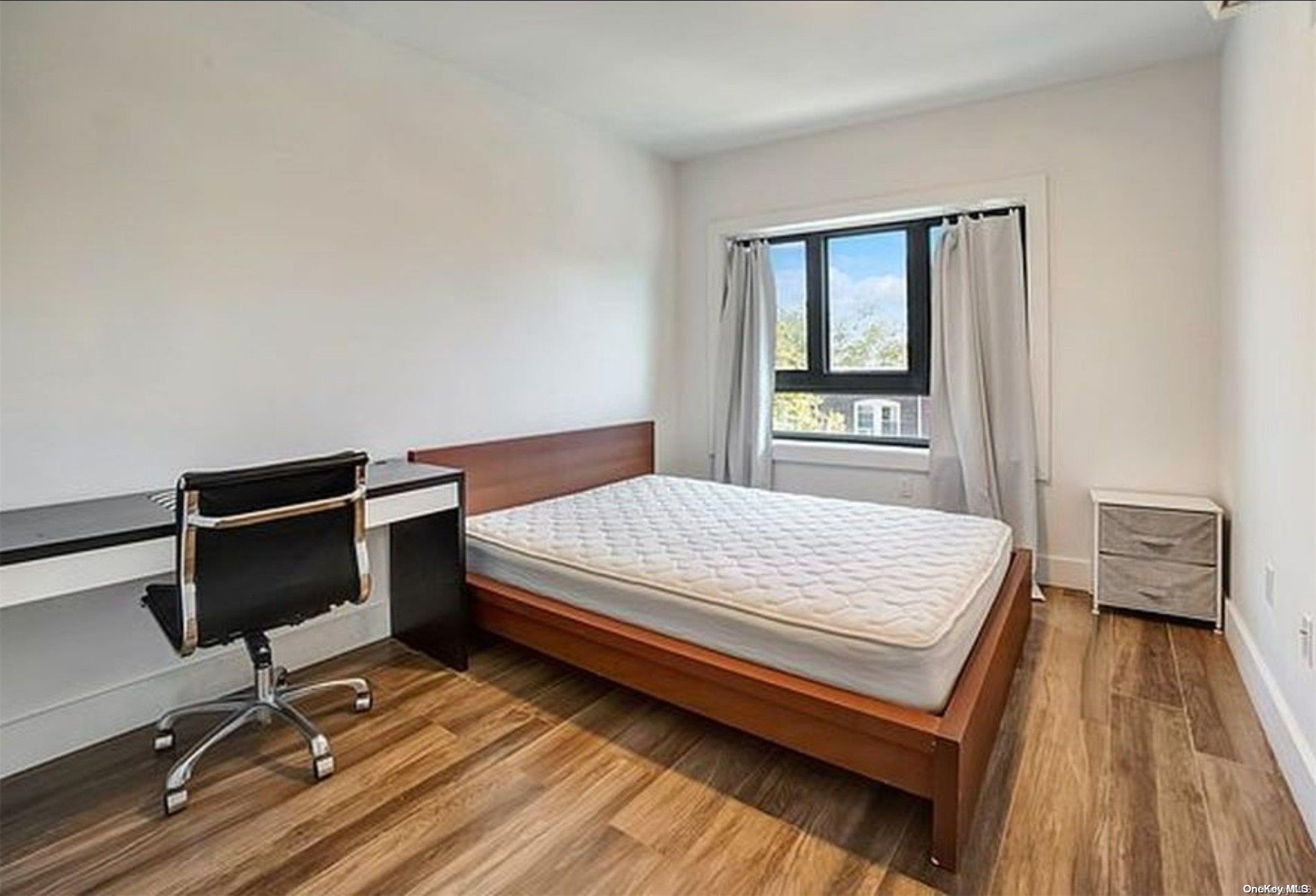 #5 photo, 86-30 Grand Avenue, Elmhurst , NY 11373