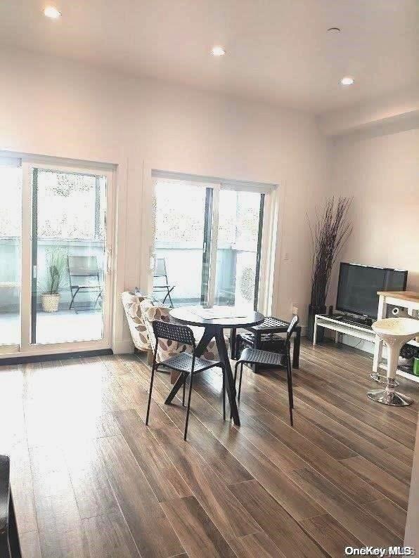 #9 photo, 86-30 Grand Avenue, Elmhurst , NY 11373