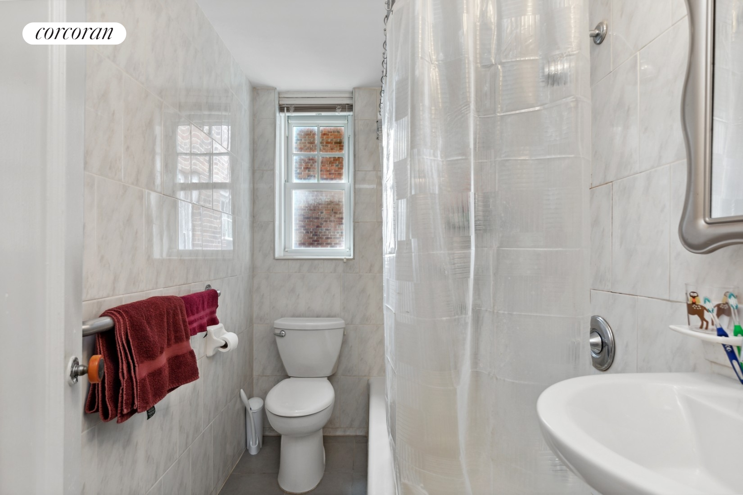 #6 photo, 160 CABRINI Boulevard, マンハッタン Hudson Heights , NY 10033