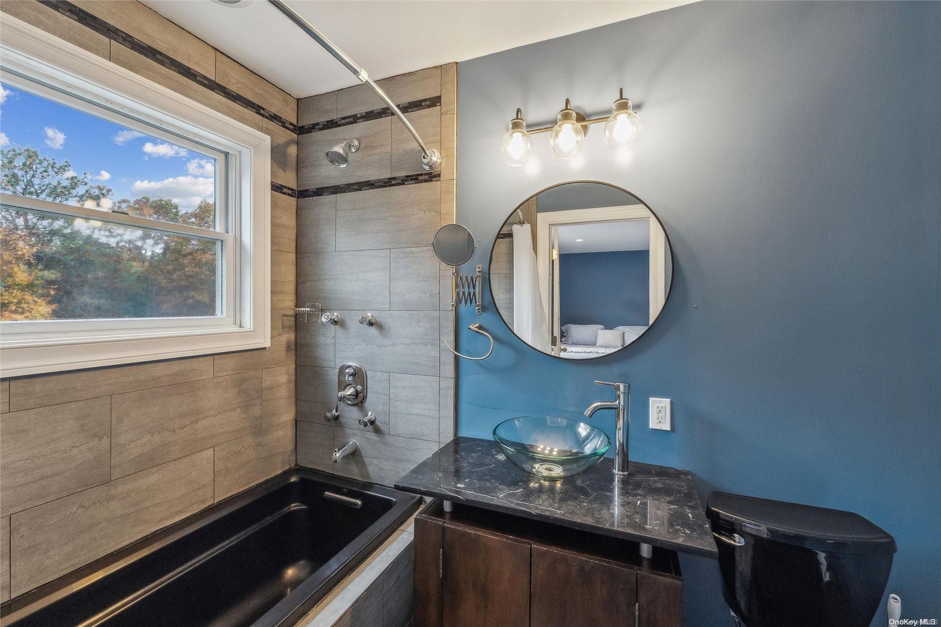 #15 photo, 1 Candace Drive, サフォーク郡 East Quogue , NY 11942