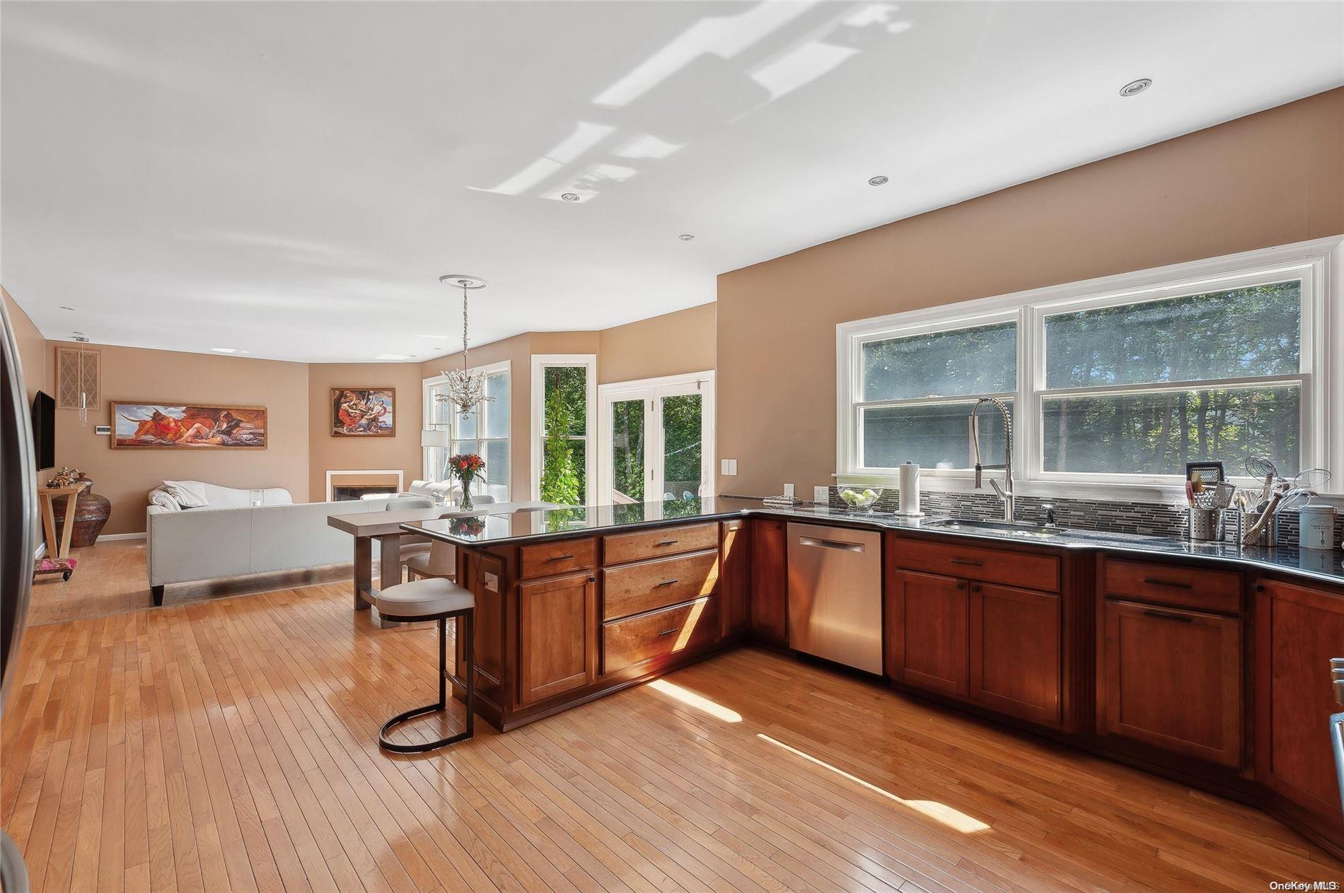 #7 photo, 1 Candace Drive, サフォーク郡 East Quogue , NY 11942