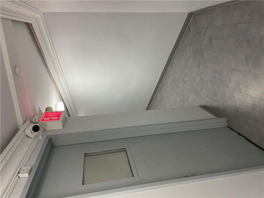 #8 photo, 3184 Grand Concourse, ブロンクス区 Bronx , NY 10458