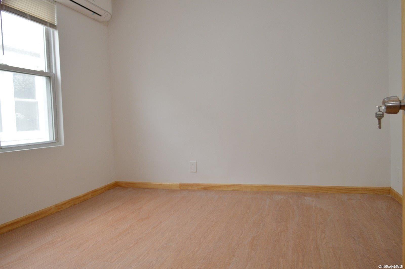 #4 photo, 50-56 47th Street, Woodside , NY 11377