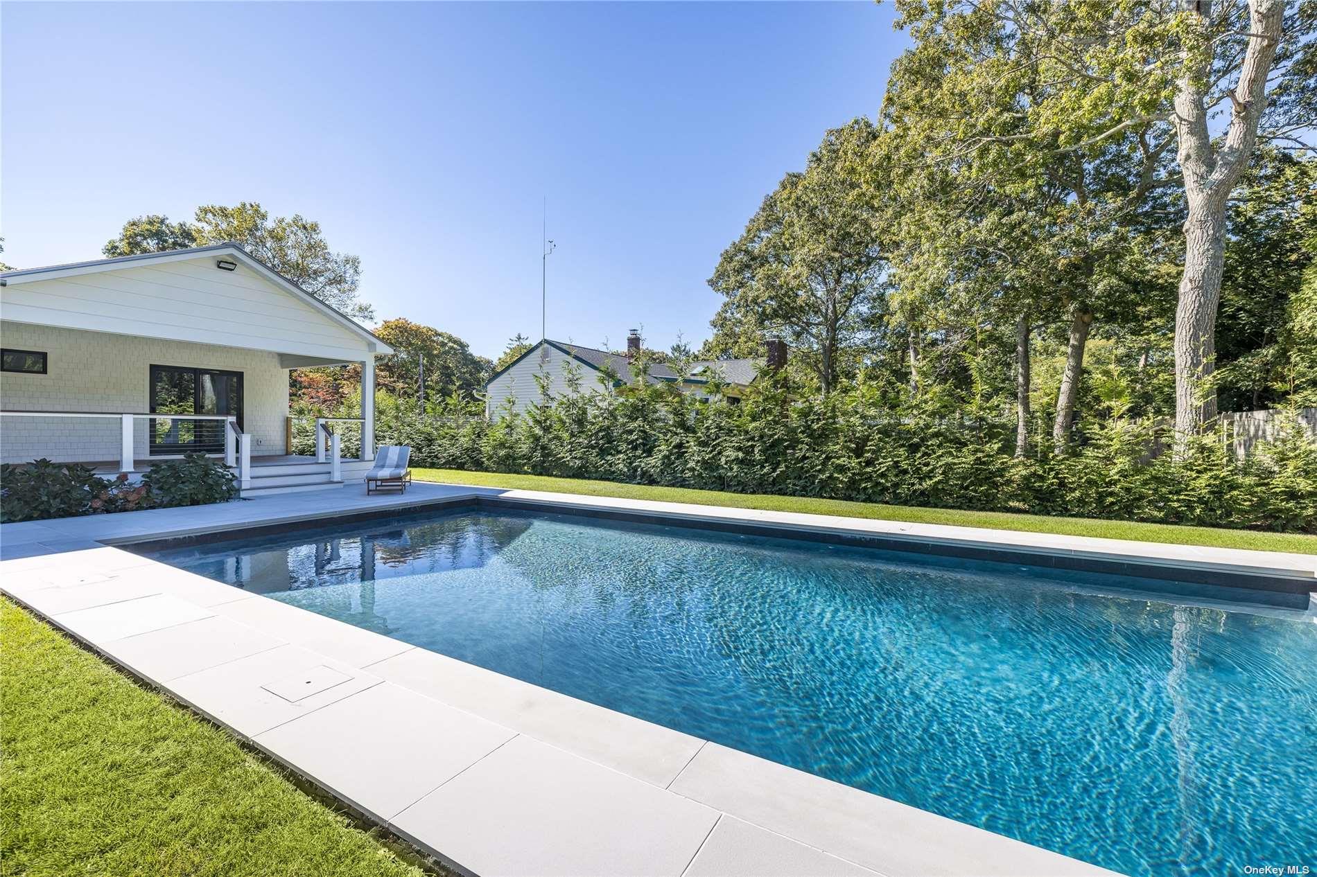 #20 photo, 69 School Street, サフォーク郡 Hampton Bays , NY 11946