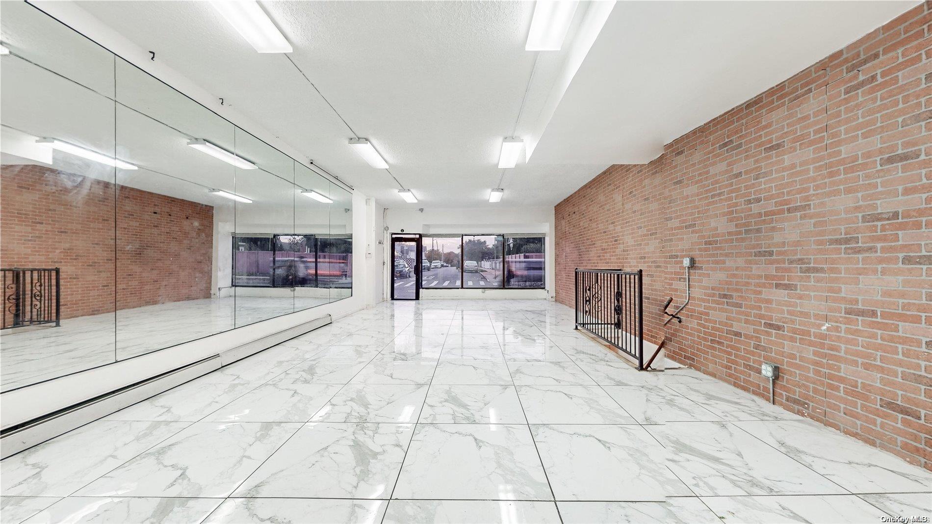 #4 photo, 85 Ocean Avenue, ナッソー郡 Valley Stream , NY 11580