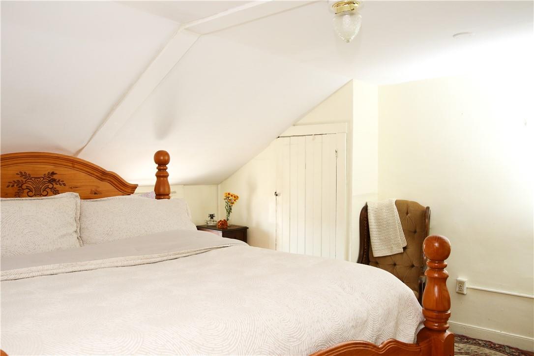 #12 photo, 604 Columbia Street, Hudson , NY 12534