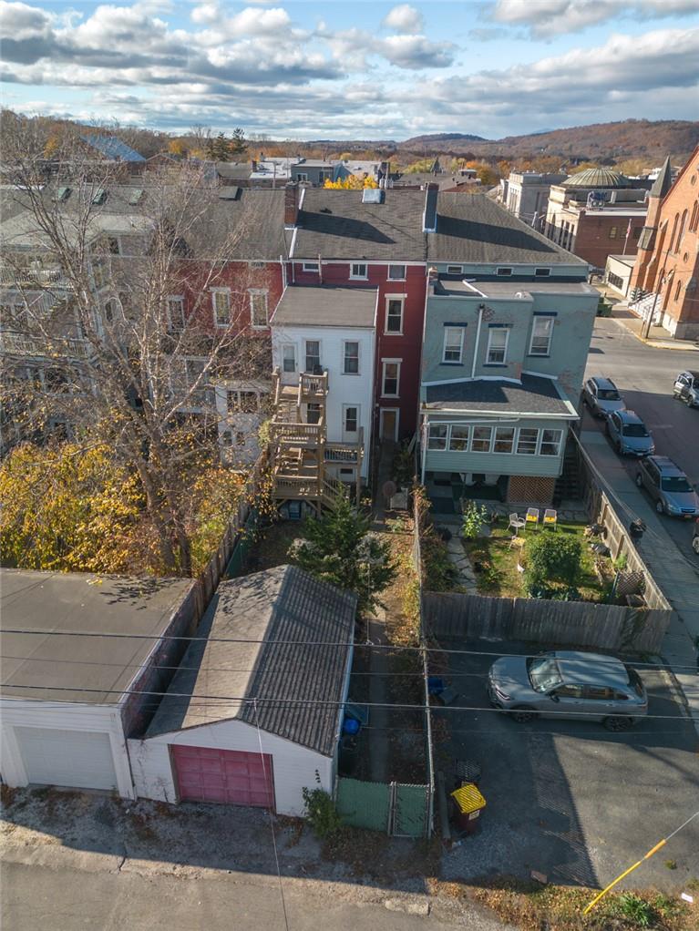 #17 photo, 604 Columbia Street, Hudson , NY 12534