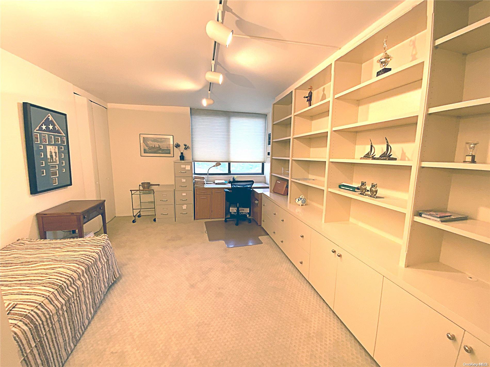 #12 photo, 27110 Grand Cental Parkway, クイーンズ区 Floral Park , NY 11005