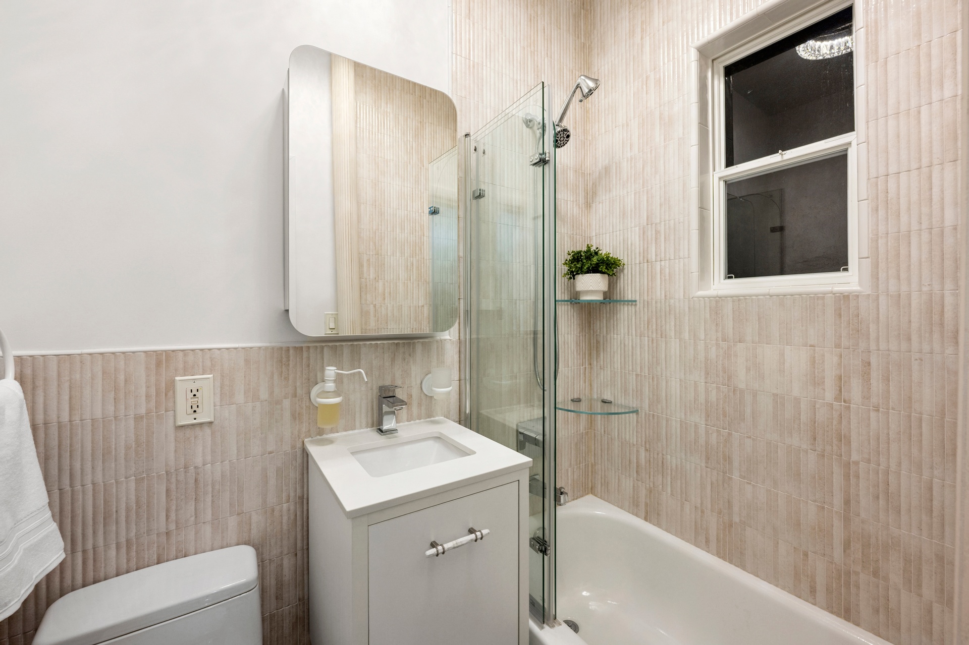 #13 photo, 237 E 88th Street, マンハッタン Upper East Side , NY 10128