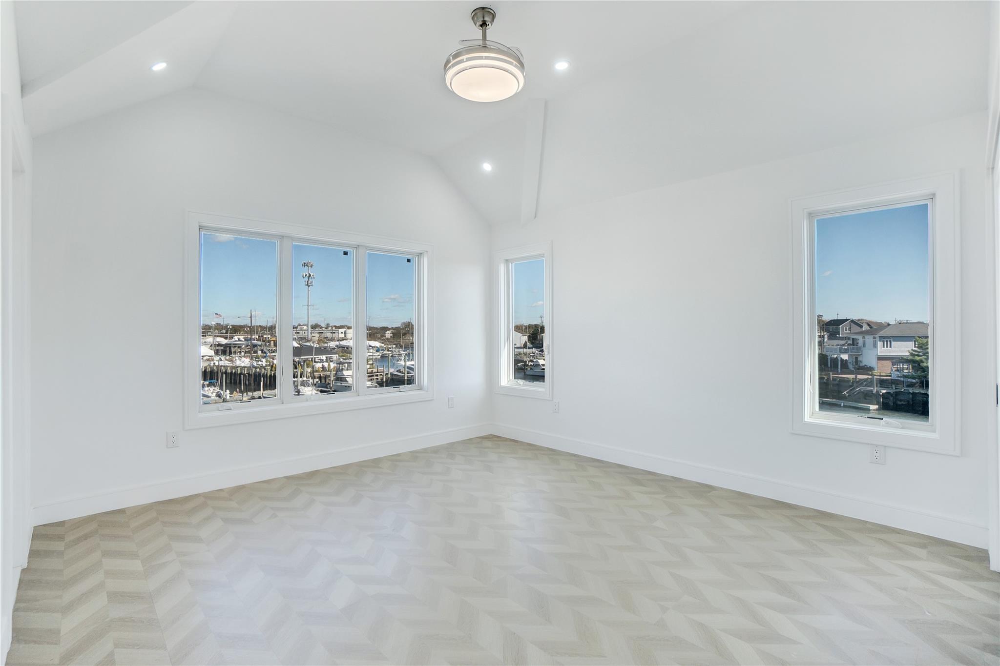 #19 photo, 14 James Street, East Rockaway , NY 11518