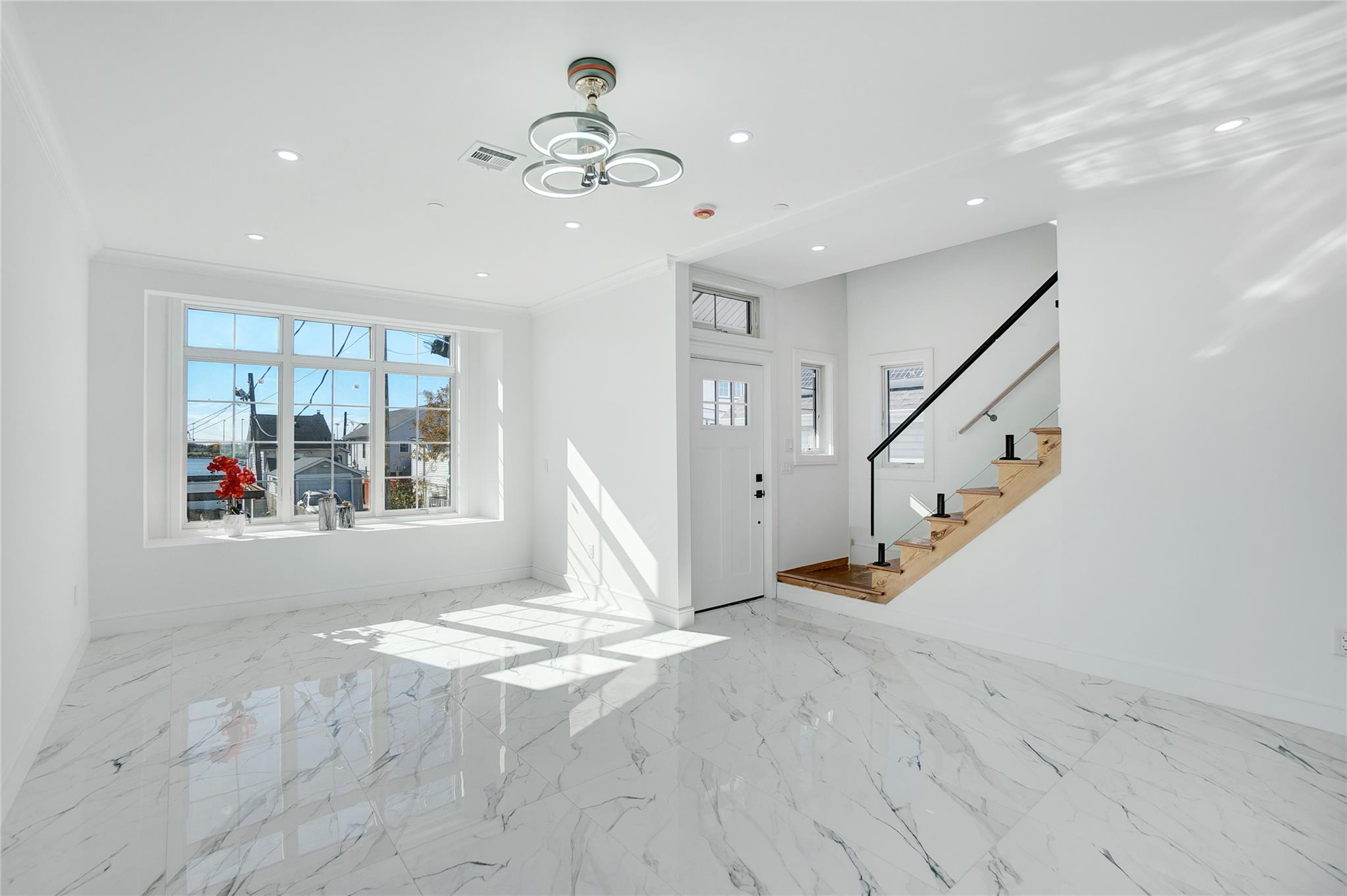 #5 photo, 14 James Street, East Rockaway , NY 11518